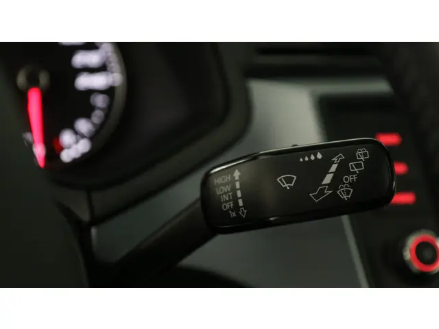 SEAT Arona 1.0 TSI 95pk Style 2020 Benzine 23