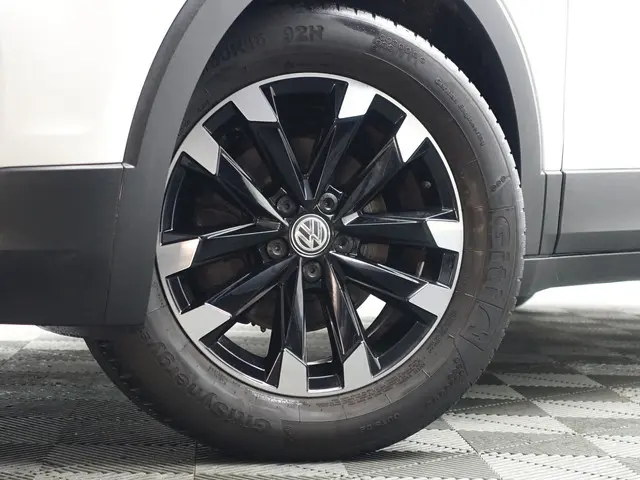 Volkswagen T-Cross 1.0 TSI R line- 2019 Benzine 25