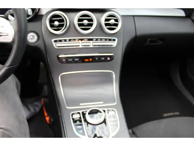 Mercedes-Benz C-Klasse 180 Bns Sol. AMG 2019 Benzine 15