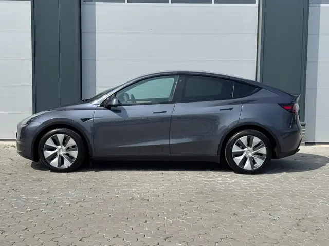 Tesla Model Y Long Range AWD 75 kWh 2021 Elektrisch 6