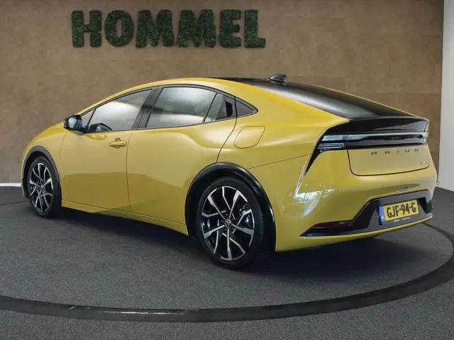 Toyota Prius 2.0 Plug-in Executive 2024 Hybride Benzine 5