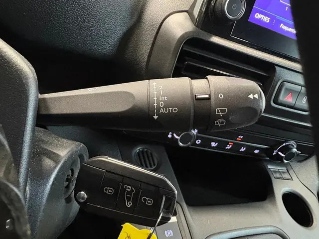 Peugeot Partner 1.5 BlueHDI Premium Long 2022 Diesel 27