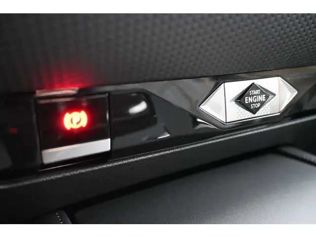 DS DS 4 E-Tense Rivoli Cross 2022 Hybride Benzine 32