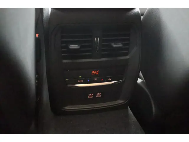 BMW 3 Serie Touring 330e 2025 Hybride Benzine 71