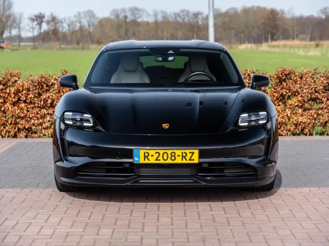 Porsche Taycan Sport Turismo 79 kWh 2022 Elektrisch 80