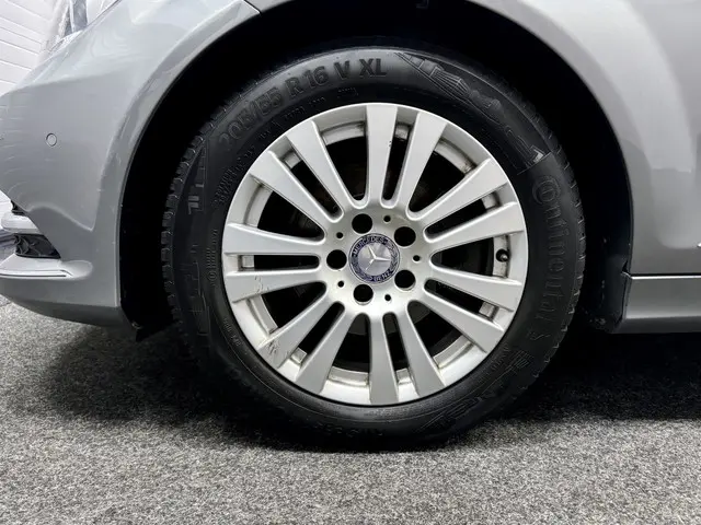 Mercedes-Benz C-Klasse 220 CDI Elegance 2013 Diesel 29