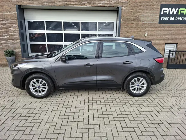 Ford Kuga 2.5 PHEV Titanium 2022 Hybride Benzine 3