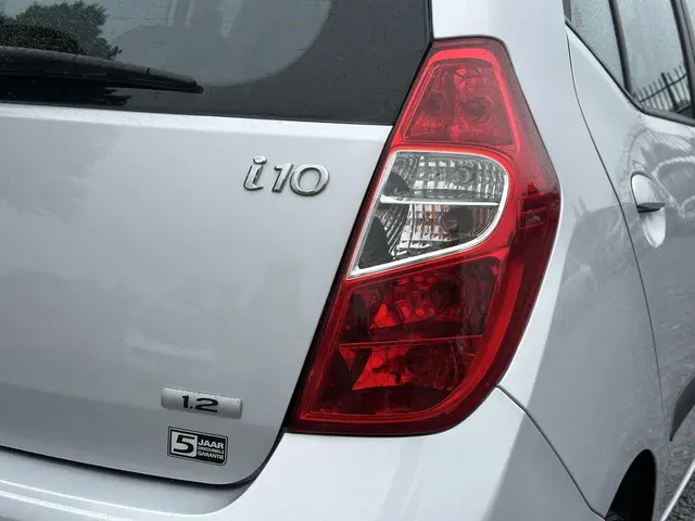 Hyundai i10 1.2 i-Drive Cool 2014 Benzine 25