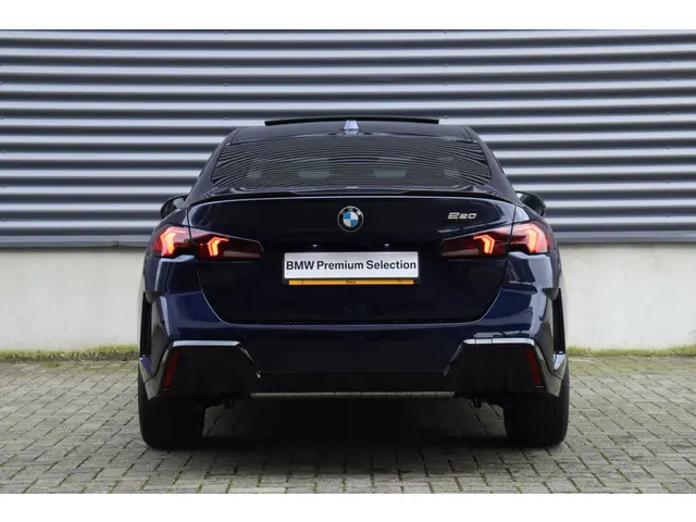 BMW 2 Serie Gran Coupé 220 2025 Benzine 4