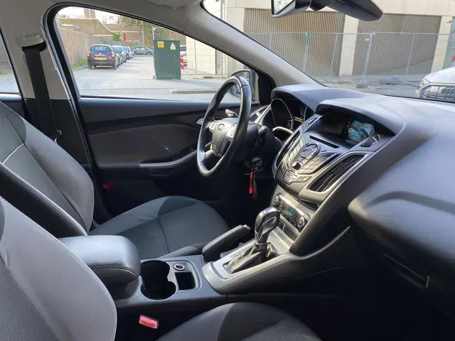 Ford Focus 1.6 TI-VCT Titanium 2014 Benzine 8