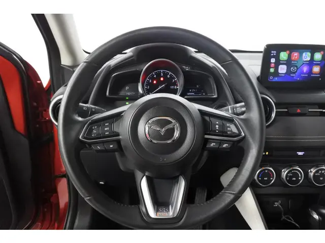 Mazda 2 1.5 90pk Automaat Signature 2020 Benzine 20