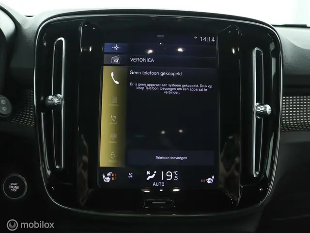 Volvo XC40 2.0 T4 R-Design 2019 Benzine 32