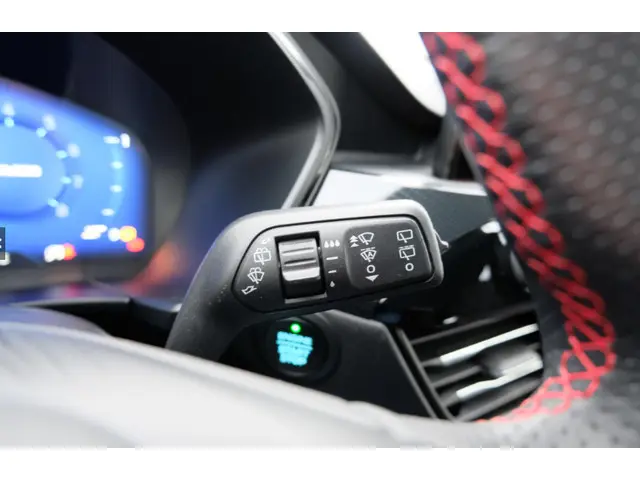 Ford Kuga 2.5 PHEV ST-Line 2024 Hybride Benzine 11