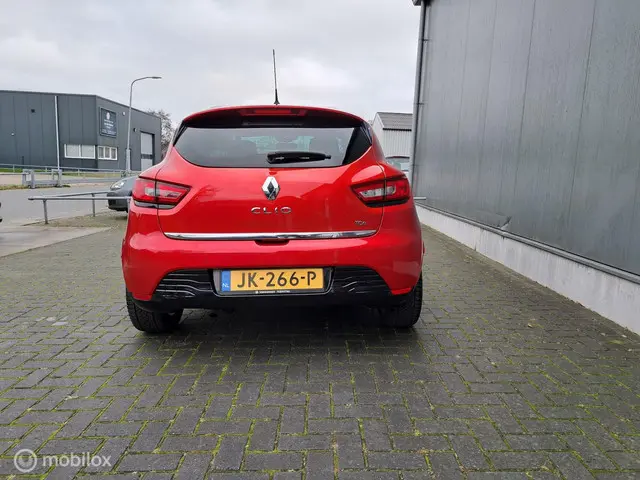 Renault Clio 0.9 TCe Eco2 Limited 2016 Benzine 6