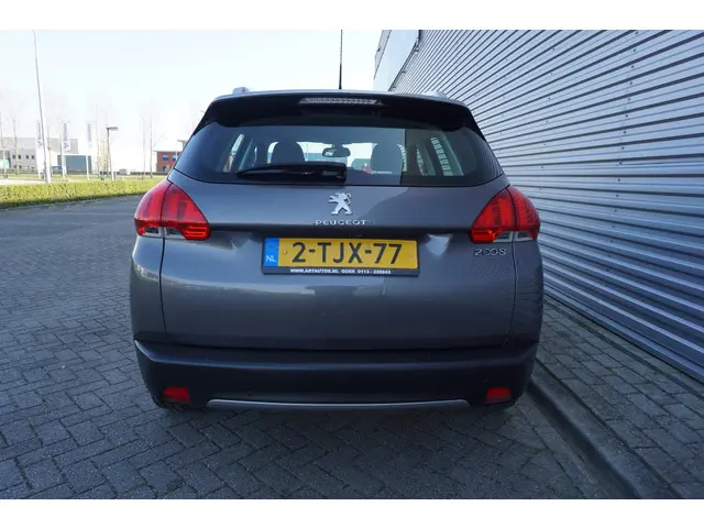 Peugeot 2008 1.2 VTi Allure 2014 Benzine 7
