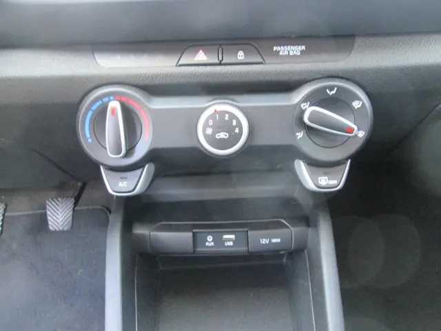 Kia Stonic 1.0 T-GDi DynamicLine 2020 Benzine 9