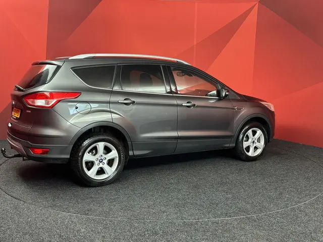 Ford Kuga 1.5 Titanium 2015 Benzine 19