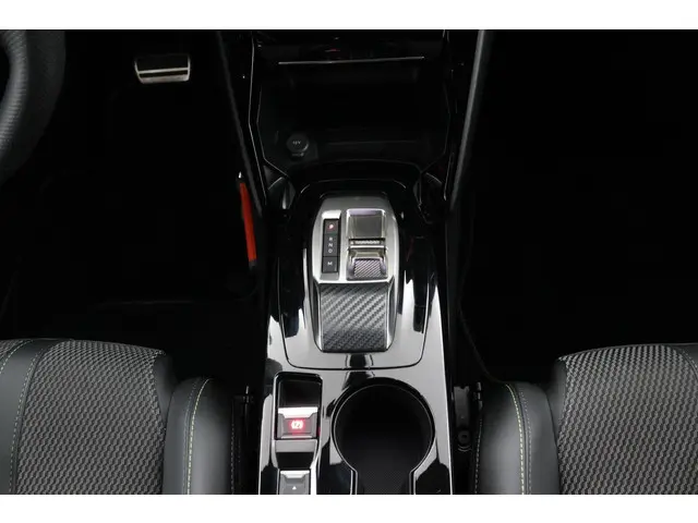 Peugeot 2008 1.2 Hybrid 136 GT 2024 Hybride Benzine 29