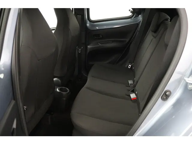 Toyota Aygo X 1.0 VVT-i MT Play 2024 Benzine 18