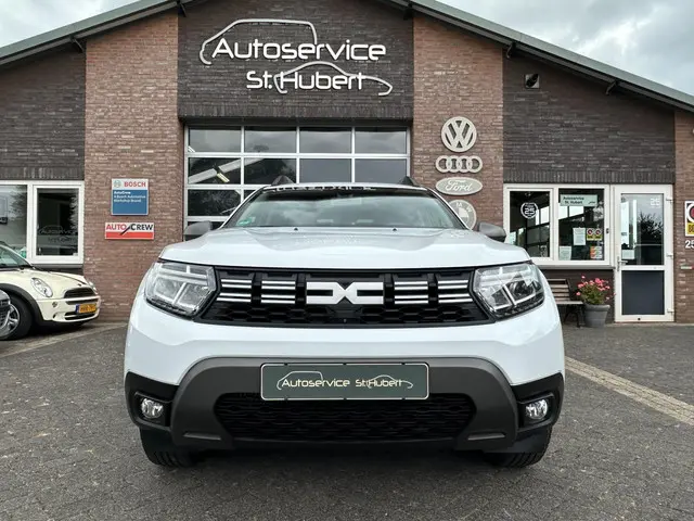 Dacia Duster 1.3 TCe 130 Journey 2023 Benzine 17