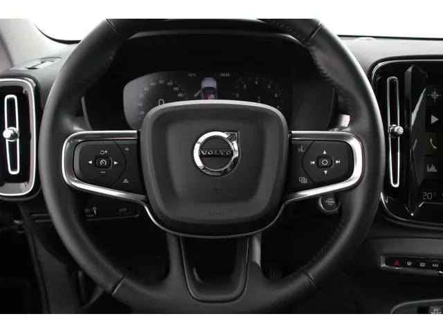 Volvo XC40 1.5 T3 163pk Automaat Momentum 2020 Benzine 14