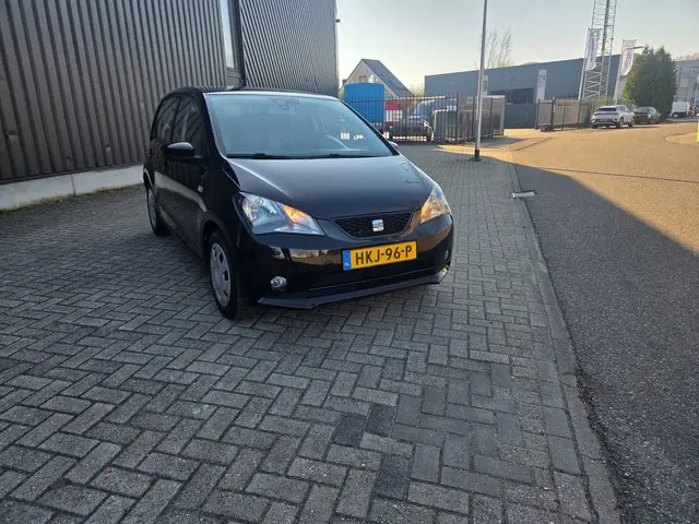 SEAT Mii 1.0 Style Sport airco cruise navi 2012 Benzine 11