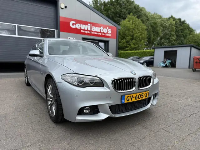 BMW 5 Serie 518d M-Sport 2015 Diesel 15