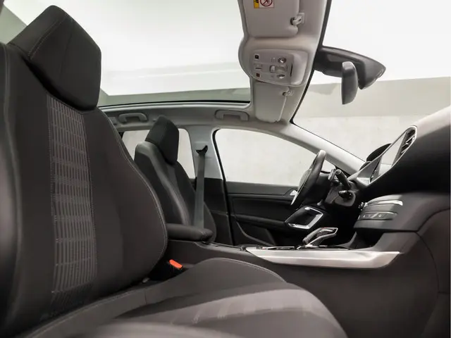 Peugeot 308 SW 1.2 PureTech Premium Sport 2020 Benzine 8