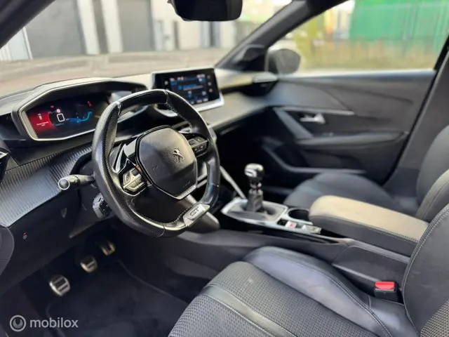 Peugeot 208 1.2 PureTech Allure 2020 Benzine 20
