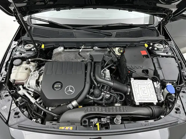 Mercedes-Benz A-Klasse 160 Advantage 2020 Benzine 32