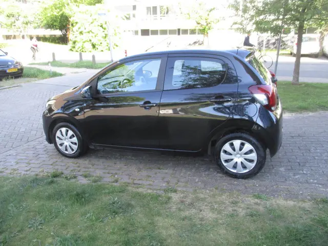 Peugeot 108 1.0 e-VTi Active 2016 Benzine 6