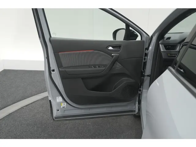 Renault Captur TCe 90 Techno 2025 Benzine 76