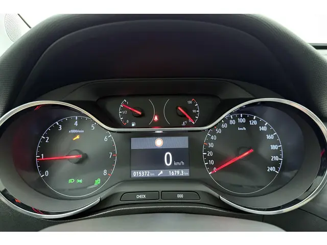 Opel Crossland 1.2 Turbo Level 4 2024 Benzine 19