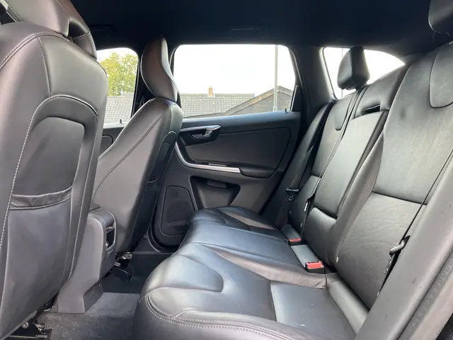 Volvo XC60 2.0 D4 FWD Ocean Race 2015 Diesel 6