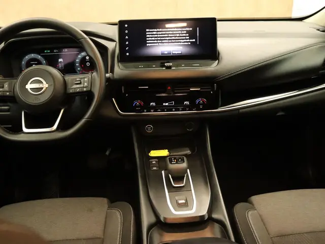 Nissan QASHQAI 1.3 MHEV Xtronic N-Connecta 2023 Benzine 4