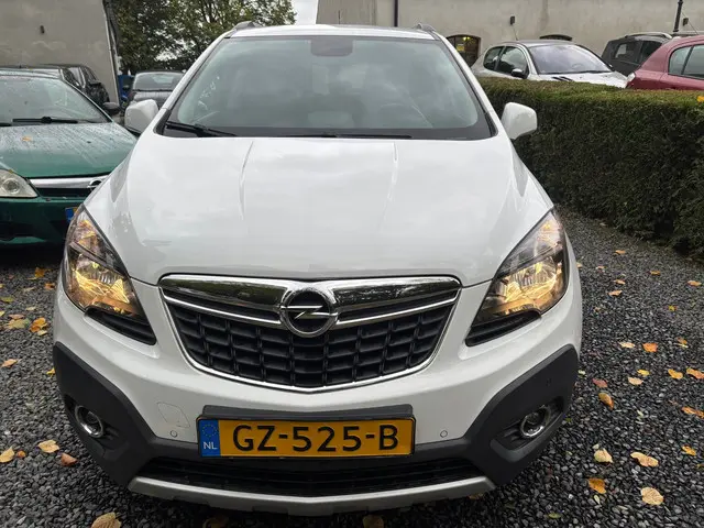 Opel Mokka 1.4 T Edition KM 143094 MET NAP 2015 Benzine 2