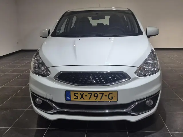 Mitsubishi Space Star 1.0 Cool+ 2018 Benzine 15