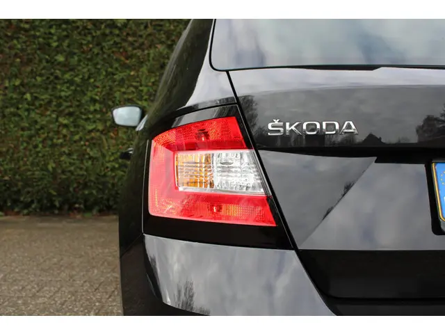 Škoda Fabia 1.2 TSI JOY zeer nette staat 2016 Benzine 11