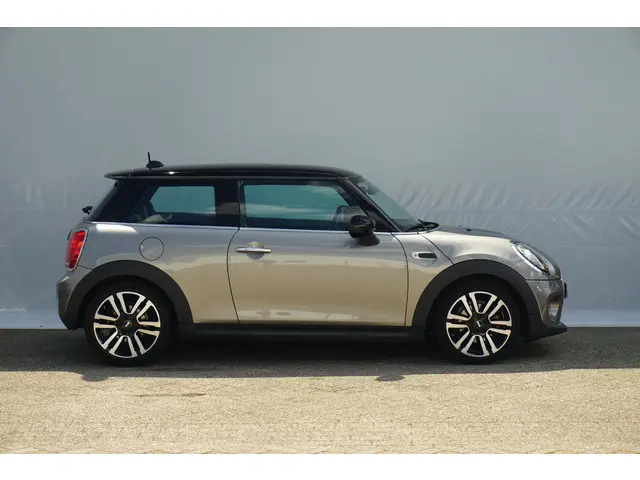 MINI 3-Deurs Cooper 2019 Benzine 3