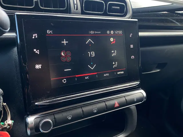 Citroën C3 1.2 PureTech Shine 2017 Benzine 15