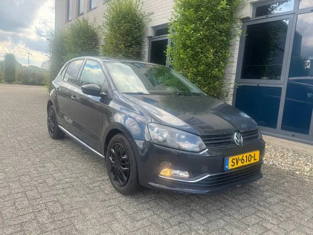 Volkswagen Polo 1.0 Comfortline 2015 Benzine 4