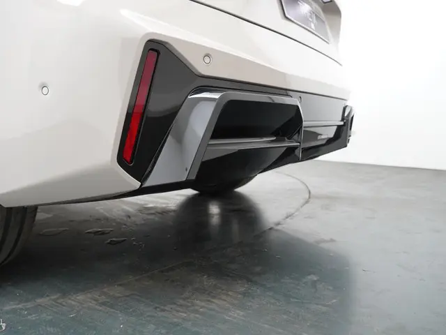 BMW iX xDrive45 101 kWh 2026 Elektrisch 25