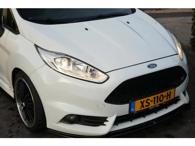 Ford Fiesta 1.6 ST2 2014 Benzine 11