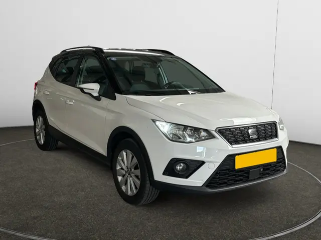 SEAT Arona 1.0 TSI Style Business Intense 2019 Benzine 4