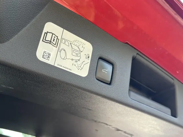 Ford Kuga 2.5 PHEV ST-Line X 2021 Hybride Benzine 10