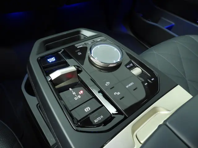 BMW iX xDrive50 2025 Elektrisch 16