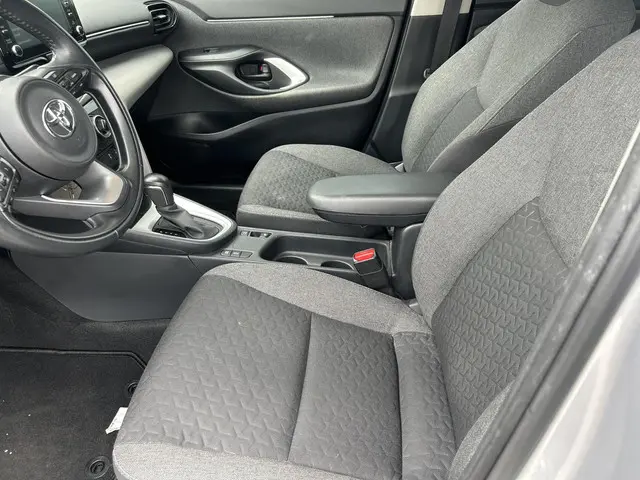 Toyota Yaris Cross 1.5 VVT-I Active 2022 Benzine 8