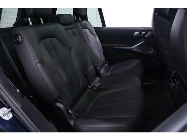 BMW X7 xDrive40i M Sport 2022 Benzine 49