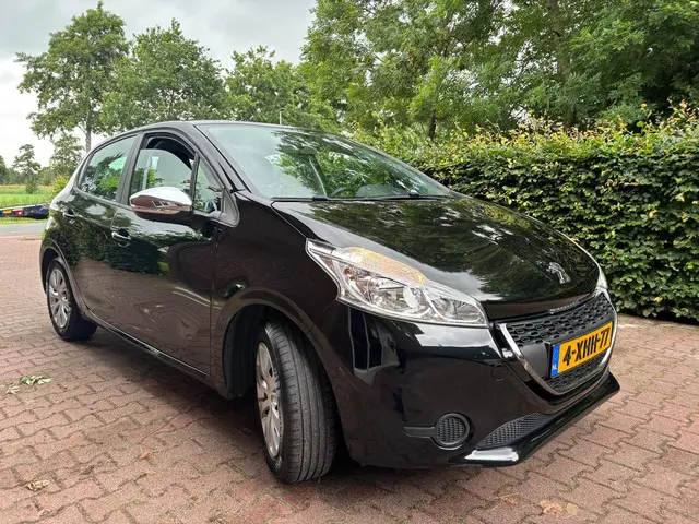 Peugeot 208 1.0 VTi LIKE 2014 Benzine 4