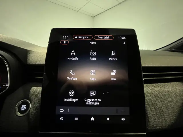 Renault Clio 1.0 TCe 90 GPF techno 2024 Benzine 28